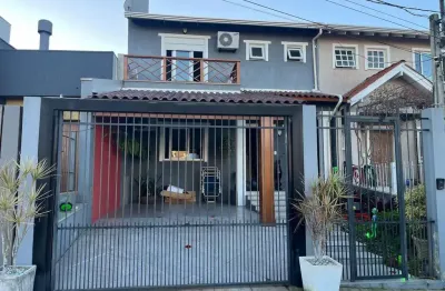 Casa com 3 quartos à venda na Rua Carlos Maximiliano Fayet, 180, Hípica, Porto Alegre
