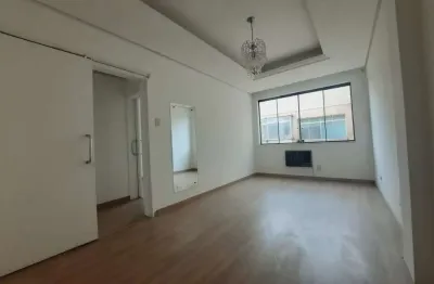 Apartamento 02 dormitorios  no centro historico -porto alegre/rs