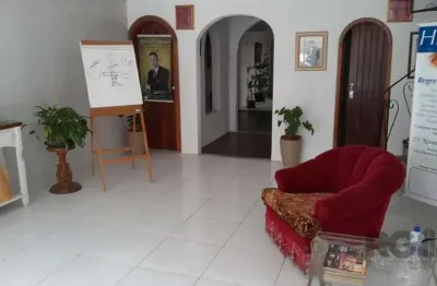 Casa comercial ou residencial com 2 pisos,,próximo av.cristovão colombo