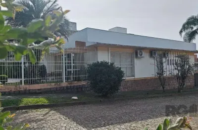 Casa comercial à venda na Rua Pinaré, 203, Vila Assunção, Porto Alegre