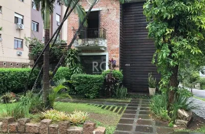 Casa comercial à venda na Rua Eça de Queiroz, 485, Petrópolis, Porto Alegre