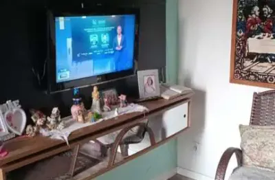 Apartamento com 02 quarto e 01 vaga rotativa, no bairro partenon