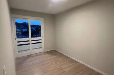 Apartamento com 3 dormitórios, 2 banheiros, 1 vaga, no bairro tristeza, poa, rs