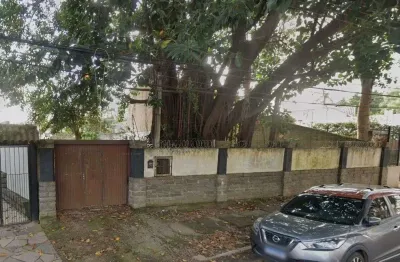 Terreno à venda na Avenida Guarujá, 220, Guarujá, Porto Alegre