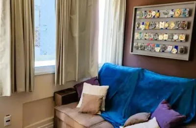 Excelente apartamento 1 dormitório semimobiliado com infra completa na av. indep