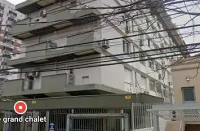 Apartamento de dois dormitórios no bairro menino deus em porto alegre