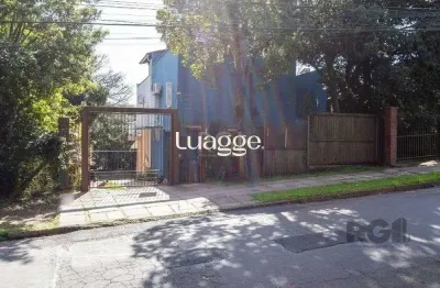 Terreno em condomínio fechado à venda na Rua Amapá, 868, Vila Nova, Porto Alegre