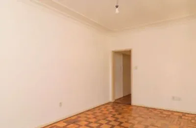 Apartamento espaçoso com 4 dormitórios e 106m² de área privativa, em excelente l