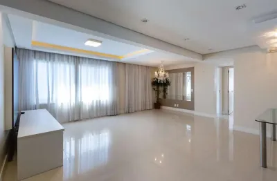 Apartamento de 3 dormitórios, 1 suíte e 2 vagas escrituradas no bairro Tristeza.