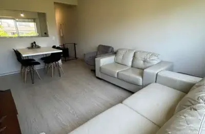 Dois dormitórios e dependência de empregada bairro Higienópolis