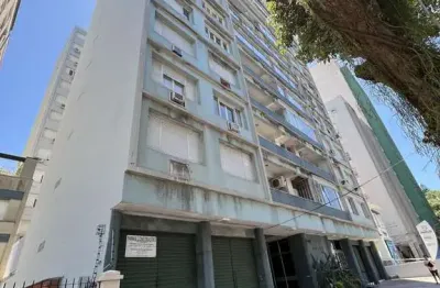 Apartamento de 3 quartos, suíte e 1 vaga de garagem no bairro Independência POA