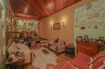 Casa em condomínio fechado com 2 quartos à venda na Rua Vicente da Fontoura, 2412, Rio Branco, Porto Alegre