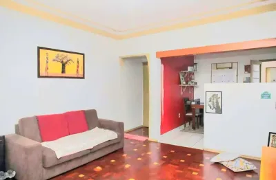 Edifício Marinho Chaves - Apartamento a venda com 3 dormitórios no Centro Histór