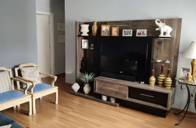 Apartamento com 2 quartos à venda na Rua Doutor Castro de Menezes, 770, Vila Assunção, Porto Alegre