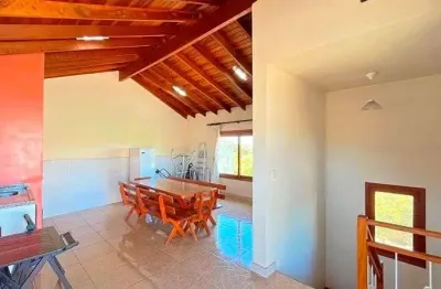 Casa com 4 quartos à venda na Rua Afonso Arinos, 405, Camaquã, Porto Alegre