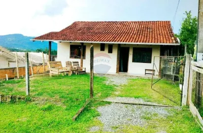 Casa com 3 dormitórios no bairro benedito, em indaial/sc