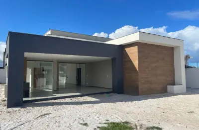 Linda casa com 4 dormitórios, sendo 3 suites no jacuípe coutry club!