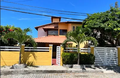 Casa em condomínio fechado ao lado do parque shopping bahia!