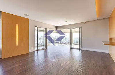 Apartamento com 3 quartos e 5 banheiros à venda, 251 m² por r$ 4.599.000