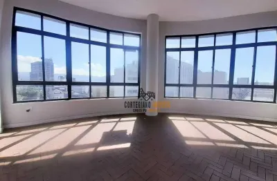 Sala comercial com 4 salas para alugar na Rua Amador Bueno, Centro, Santos