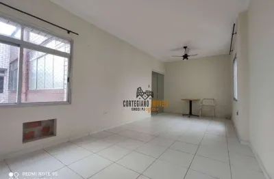 Ótimo sala-living à venda, uma quadra da praia, santos !