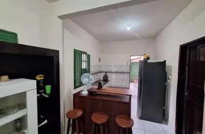 Casa para aluguel possui 80 metros quadrados com 3 quartos em Sítio do Conde - Conde - BA