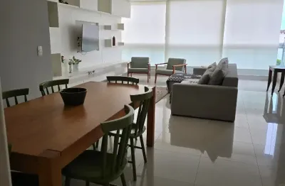 Lindo e moderno apartamento  montado e equipado perto do mar de camburi