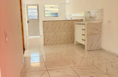 Casa com 2 quartos para alugar na Rua Joaquim José Ferreira, 34, Taboão, Diadema