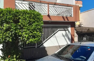 Vende _ se lindo sobrado ao lado da,estação varginha