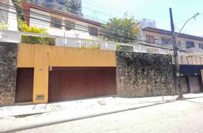 Casa com 4 quartos para alugar na Rua Barão de Loreto, 68, Graça, Salvador