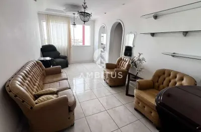 Apartamento à venda com 73 m2, prédio com elevador, são 2 quartos, com dependência de serviço compl