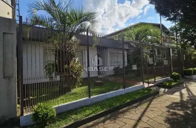 Casa com 3 quartos à venda no Saint Etienne, Caxias do Sul 