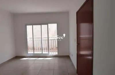 Apartamento no bairro parque dos lagos, 2 quartos, 1 vaga, edifício vila do lago ii