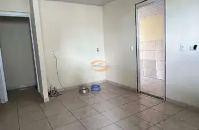 Excelente casa de dois dormitorios garagem para 2 carros cob e uma descoberta.