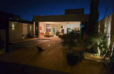 Maravilhosa casa em mirassol 3 dormitorios , suite, armarios, piscina e muito mais