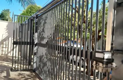 Casa com 3 quartos para alugar na Avenida Vinte e Cinco de Janeiro, Vila Anchieta, São José do Rio Preto