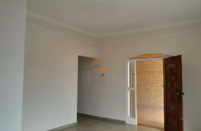 Casa com 3 quartos para alugar na Rua Silva Jardim, Centro, São José do Rio Preto