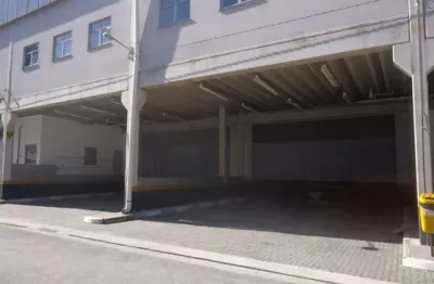Casa para alugar na Rua Itaquiti, 1400, Jardim Itaquiti, Barueri