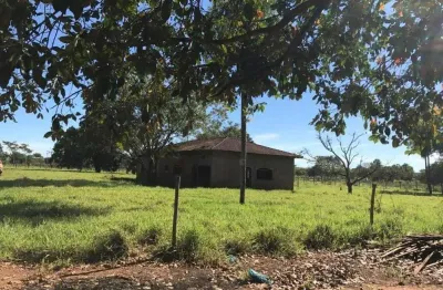 Casa à venda na Dois De Dezembro - De 2393/2394 Ao Fim, 3198, Chácaras TV, Araçatuba
