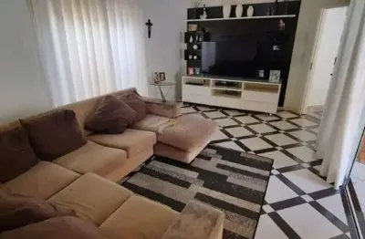 Casa com 3 quartos à venda na Aristides Livorari, 264, Centro, Guararapes