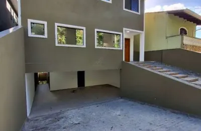 Casa ampla 330m² – 5 quartos – conforto e lazer em nova paulista