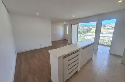 Apartamento em andar alto com 94 m², 2 dormitórios sendo 1 suíte e 2 vagas.