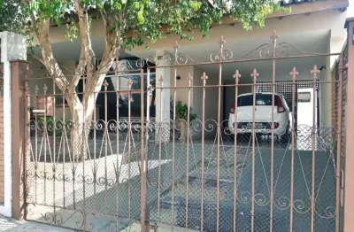 Casa com 3 quartos à venda no Centro, Vinhedo 