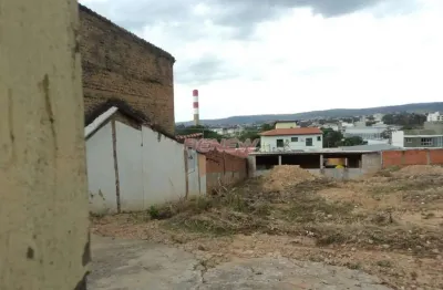 Terreno à venda na Rua Vitória Colombo Rossi, 2, Jardim Vila Rosa, Valinhos
