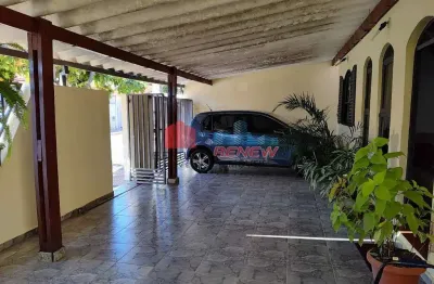 Casa para vender em valinhos no bom retiro ll,com 03 quartos,sala,cozinha,banheiro,garagem ampla,uma edícula bem construída,tudo em excelente estado.