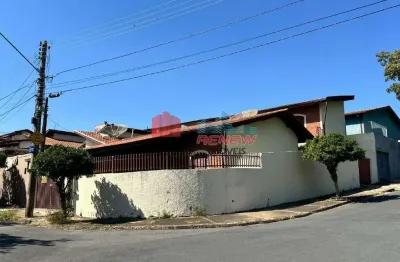 Casa com 4 quartos à venda na Rua Vereador Alcides Concon, 6, Jardim Itapuã, Valinhos