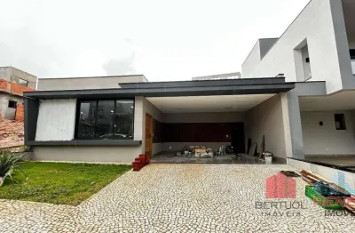 Casa à venda com 3 suítes, 2 vagas. condomínio bosque da mata - valinhos/sp