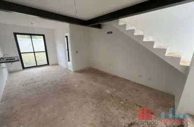 Casa à venda na Estrada Alfredo Strabello, 520, Capivari, Louveira
