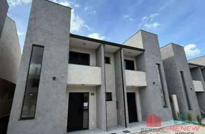 Casa à venda na Estrada Alfredo Strabello, 520, Capivari, Louveira