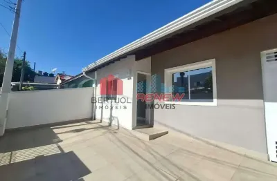 Casa térrea á venda no bairro vila santana em valinhos sp.